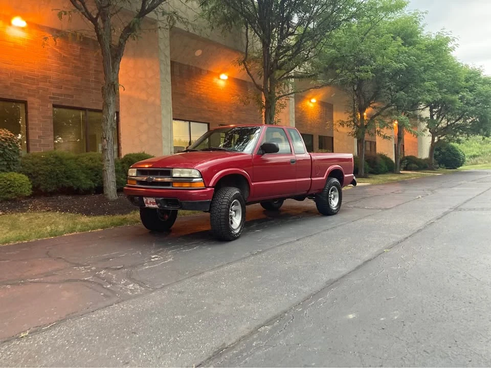 2003 Chevrolet S-10 - Image 12 of 16