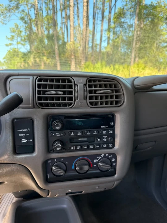 2003 Chevrolet S-10 - Image 11 of 14
