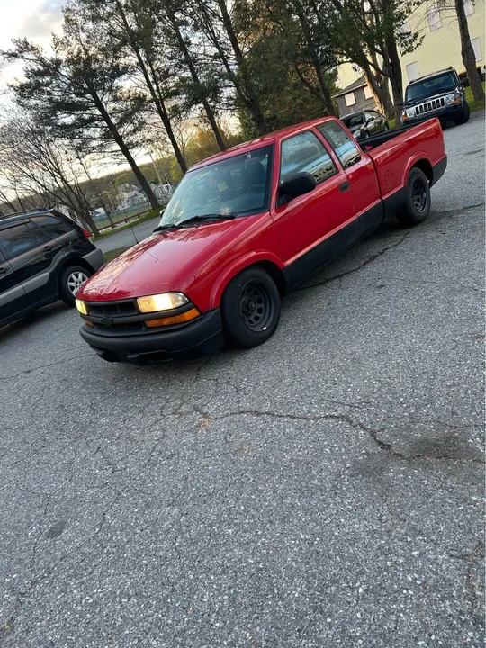 2003 Chevrolet S-10 - Image 3 of 8
