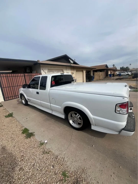 2003 Chevrolet S-10 - Image 4 of 6