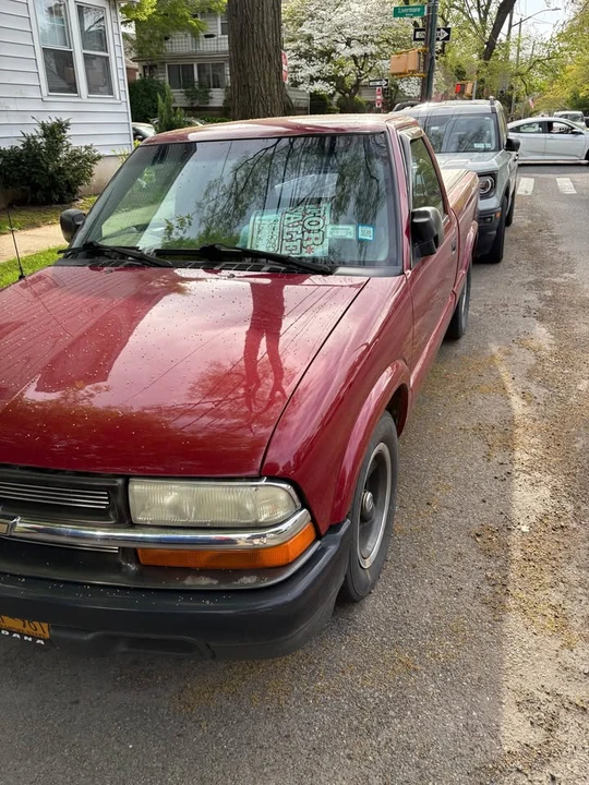2003 Chevrolet S-10 - Image 3 of 10