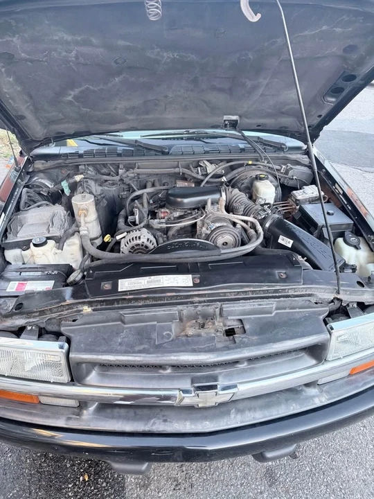 2003 Chevrolet S-10 - Image 17 of 18