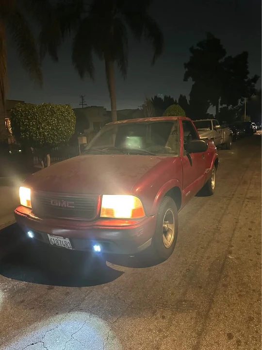 2003 Chevrolet S-10 - Image 8 of 8
