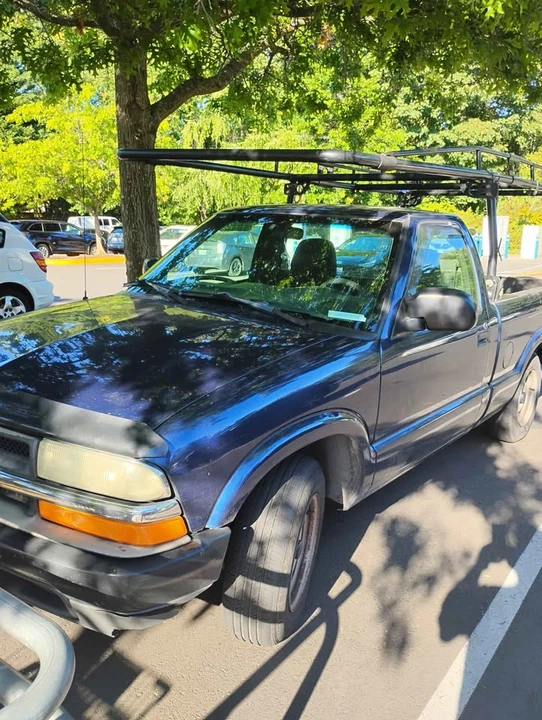 2003 Chevrolet S-10 - Image 3 of 6