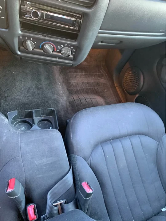 2003 Chevrolet S-10 - Image 12 of 13