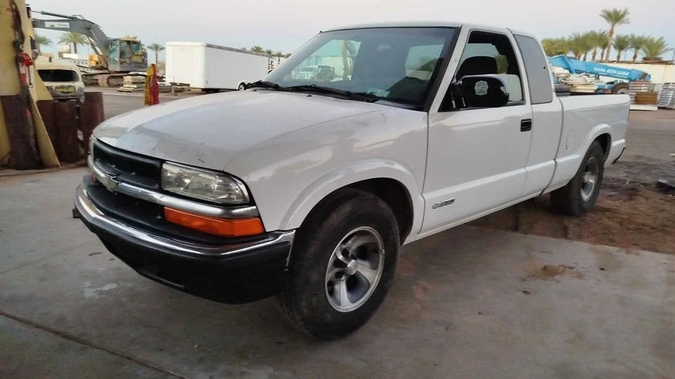 2003 Chevrolet S-10 - Image 5 of 9