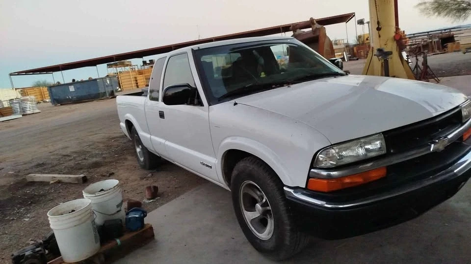 2003 Chevrolet S-10 - Image 6 of 9