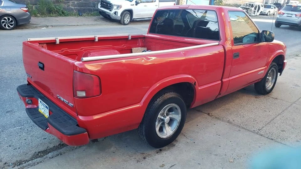 2003 Chevrolet S-10 - Image 3 of 7