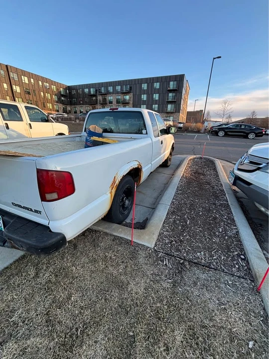 2003 Chevrolet S-10 - Image 3 of 6