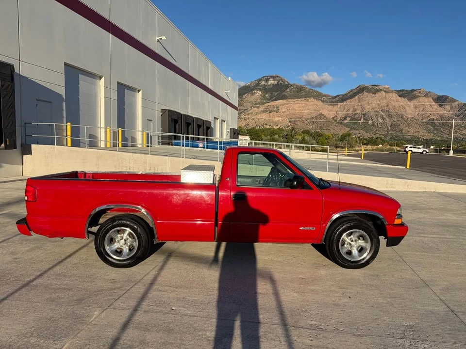 2003 Chevrolet S-10 - Image 3 of 12