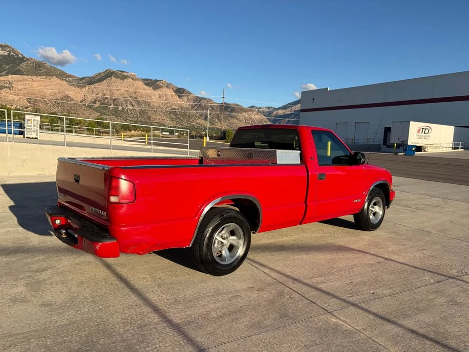 2003 Chevrolet S-10 - Image 4 of 12