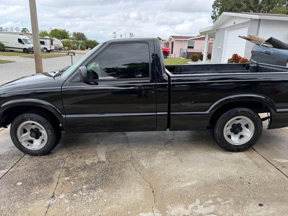 2003 Chevrolet S-10 - Image 4 of 8