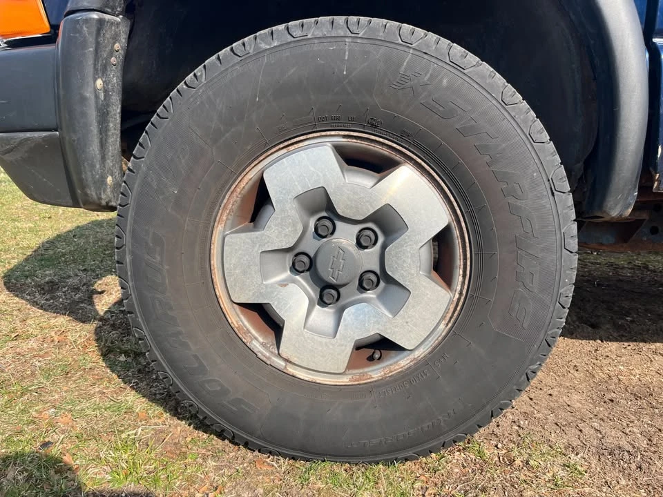 2003 Chevrolet S-10 Blazer 2nd Gen - Image 11 of 12