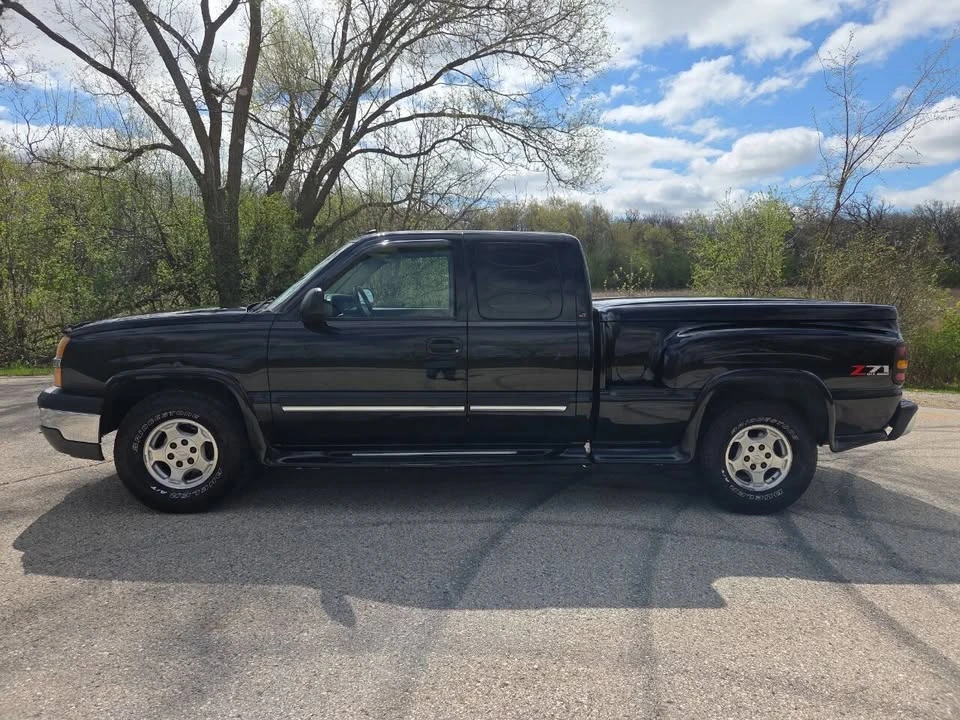 2003 Chevrolet Silverado 1st Gen - Image 2 of 15