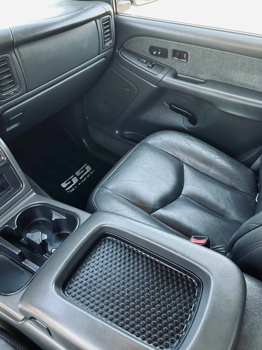 2003 Chevrolet Silverado 1st Gen - Image 9 of 10