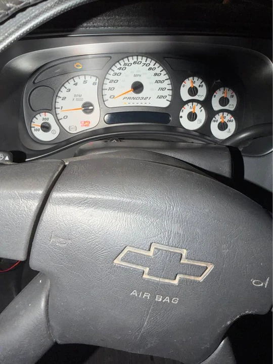 2003 Chevrolet Silverado 1st Gen - Image 8 of 9