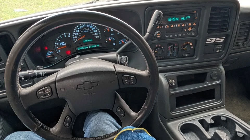 2003 Chevrolet Silverado 1st Gen - Image 2 of 4