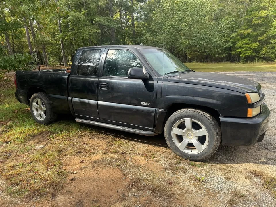 2003 Chevrolet SSR - Image 4 of 9