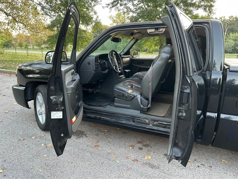 2003 Chevrolet SS - Image 10 of 12