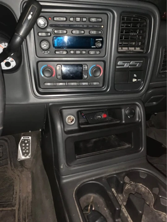 2003 Chevrolet SS - Image 11 of 13