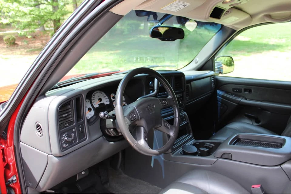 2003 Chevrolet SS - Image 5 of 9