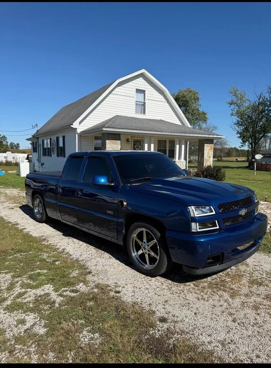 2003 Chevrolet SS - Image 2 of 5