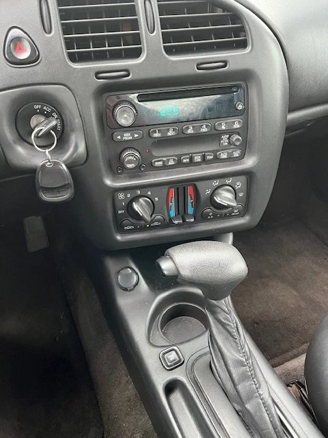 2003 Chevrolet SSR - Image 7 of 14