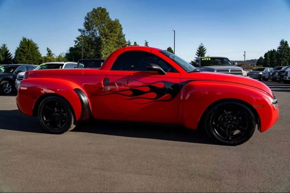 2003 Chevrolet SSR - Image 5 of 10