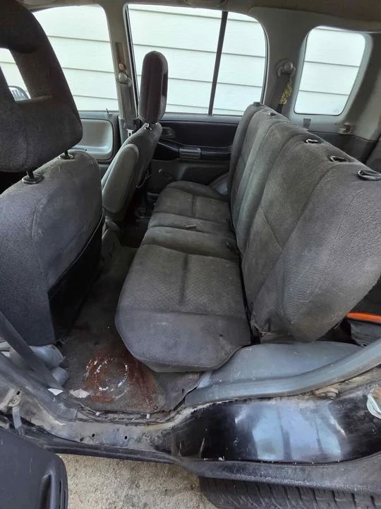 2003 Chevrolet Tracker - Image 15 of 16