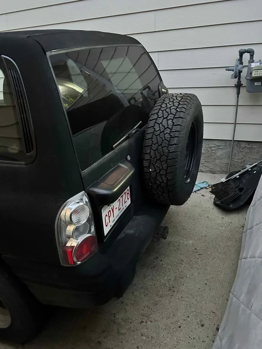 2003 Chevrolet Tracker - Image 9 of 16