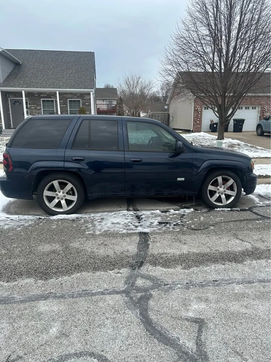 2003 Chevrolet Trailblazer - Image 2 of 6