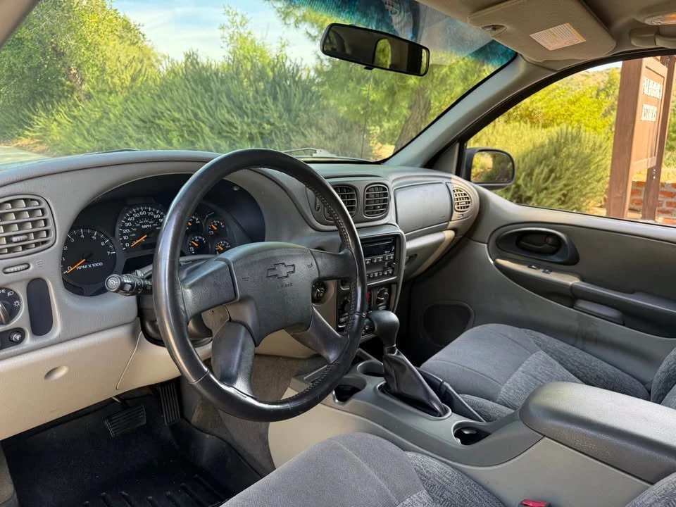 2003 Chevrolet Trailblazer - Image 11 of 19