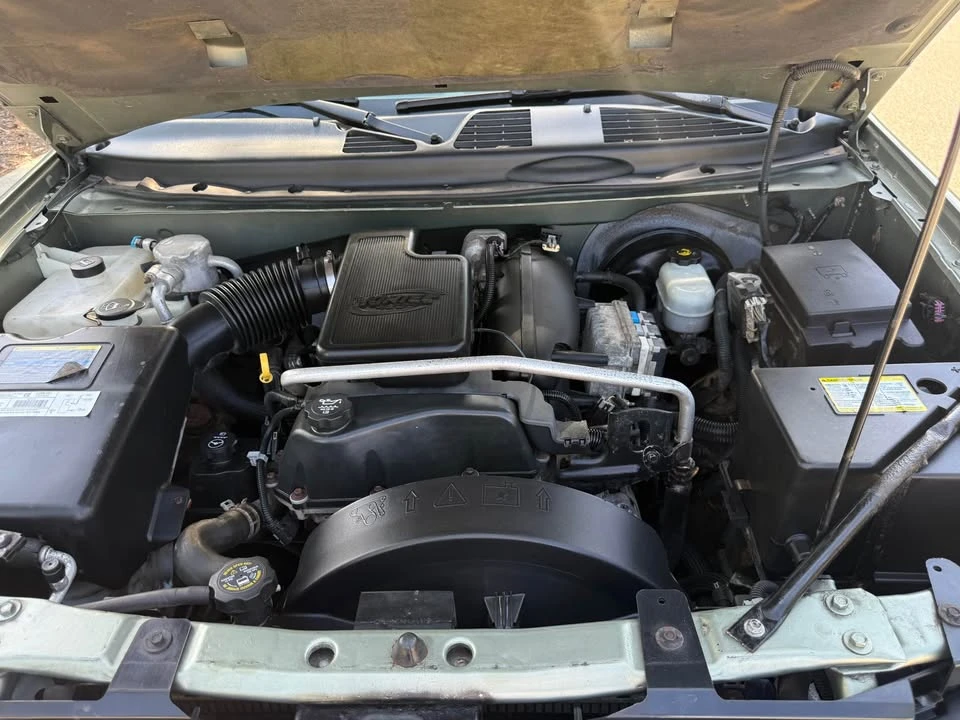 2003 Chevrolet Trailblazer - Image 18 of 19