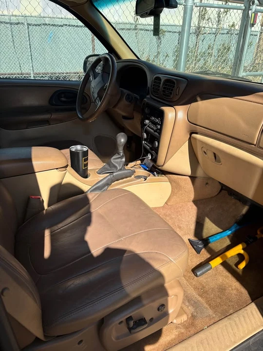 2003 Chevrolet Trailblazer - Image 6 of 6