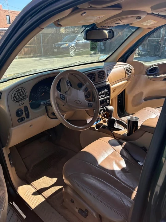 2003 Chevrolet Trailblazer - Image 5 of 6