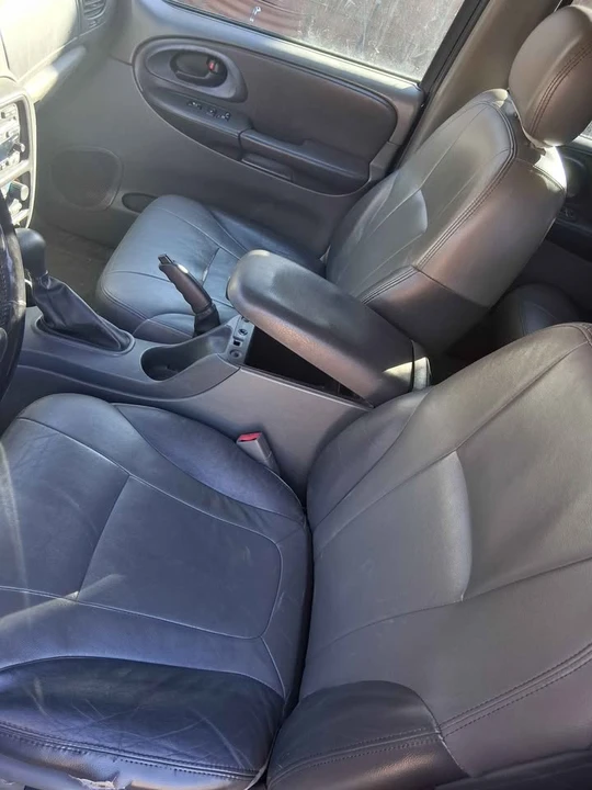 2003 Chevrolet Trailblazer - Image 5 of 6