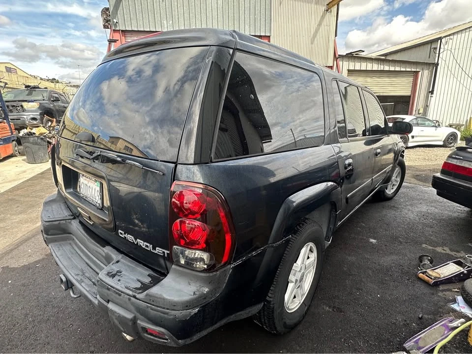 2003 Chevrolet Trailblazer - Image 14 of 19