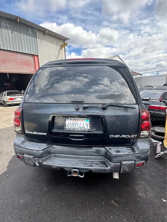 2003 Chevrolet Trailblazer - Image 16 of 19