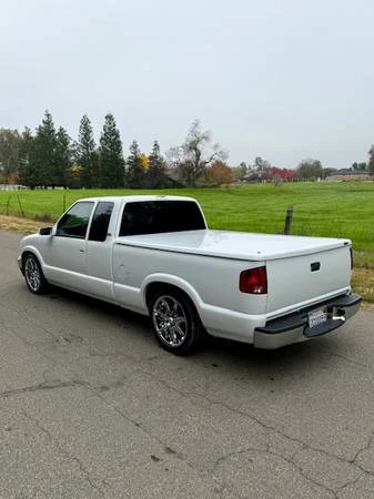 2003 Chevrolet S-10 - Image 6 of 9