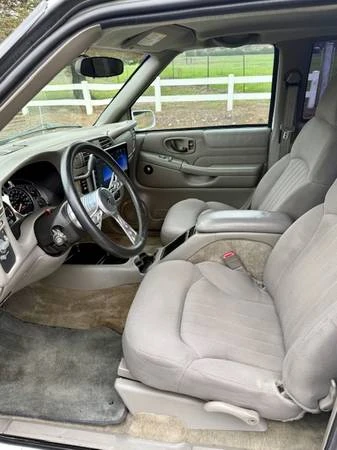 2003 Chevrolet S-10 - Image 2 of 9