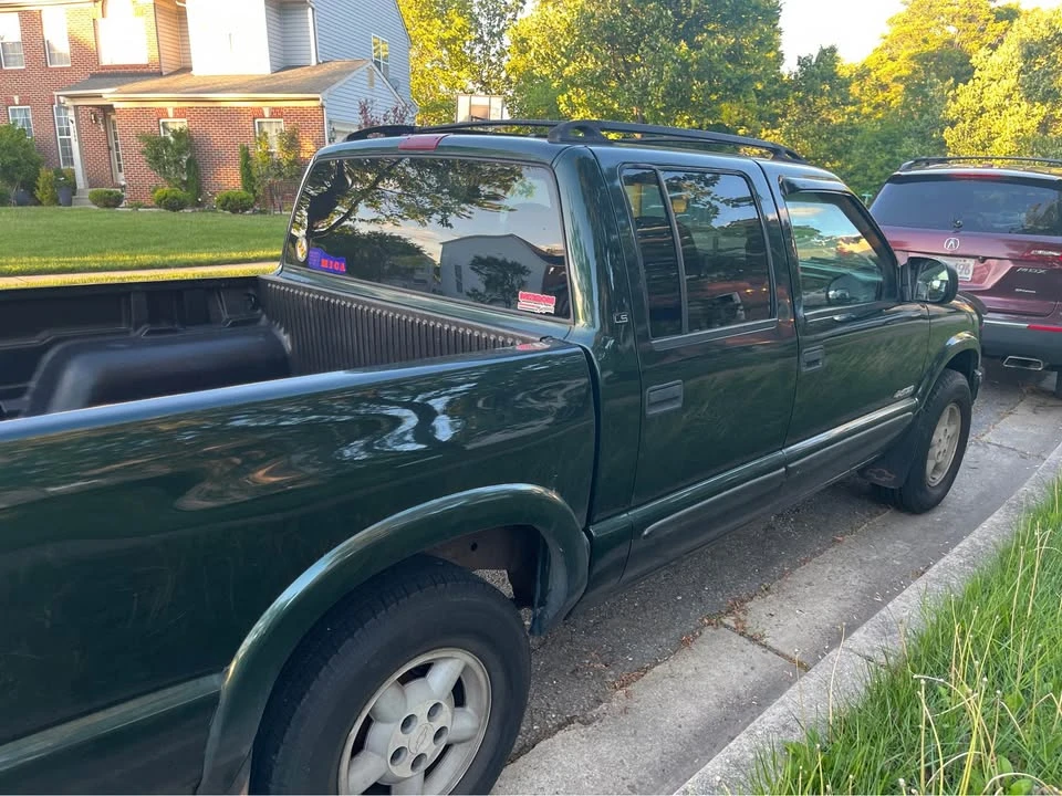 2003 Chevrolet S-10 - Image 3 of 7