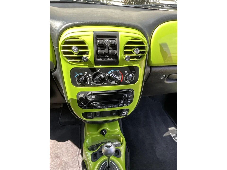 2003 Chrysler PT Cruiser - Image 29 of 31
