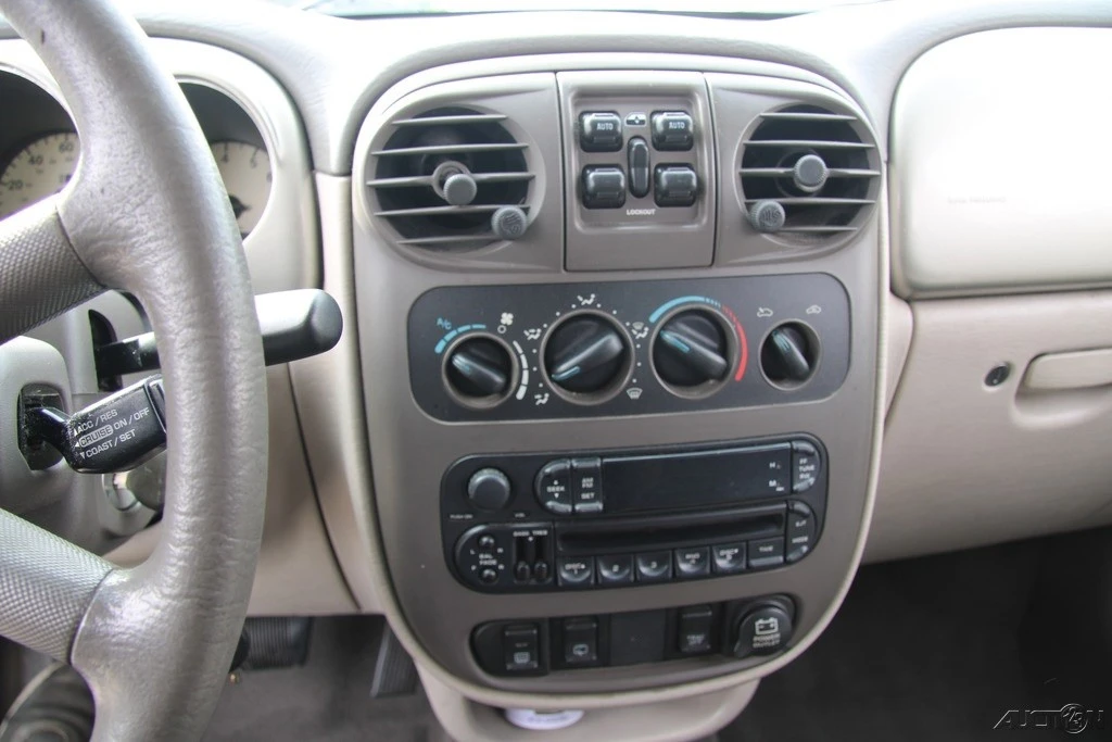 2003 Chrysler PT Cruiser - Image 18 of 21