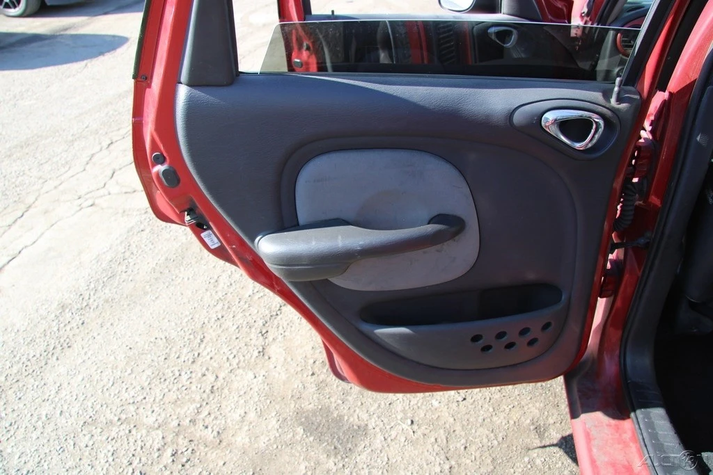 2003 Chrysler PT Cruiser - Image 19 of 21