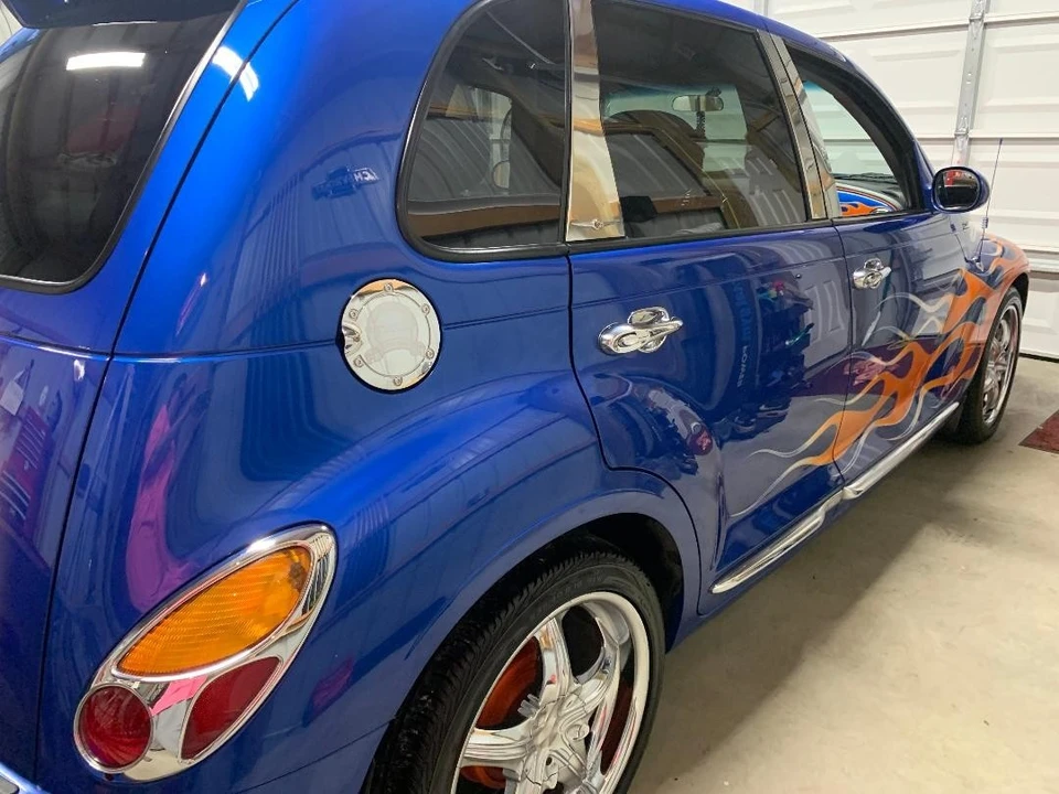 2003 Chrysler PT Cruiser - Image 2 of 17
