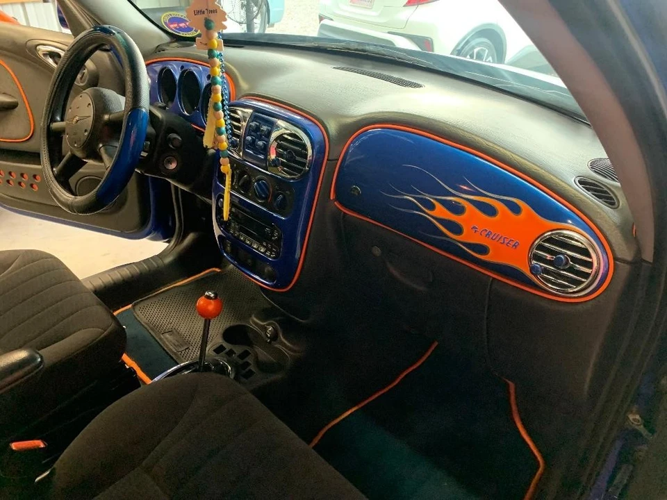 2003 Chrysler PT Cruiser - Image 9 of 17
