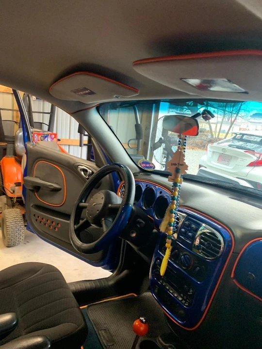 2003 Chrysler PT Cruiser - Image 6 of 17