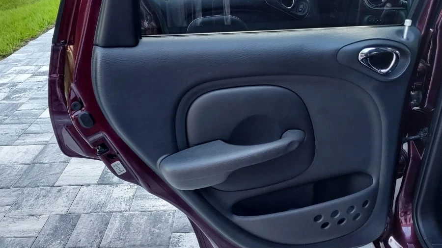 2003 Chrysler PT Cruiser - Image 10 of 31