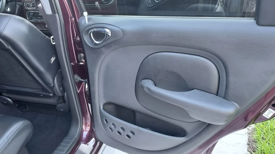 2003 Chrysler PT Cruiser - Image 11 of 31