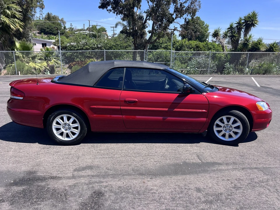 2003 Chrysler Sebring - Image 10 of 31